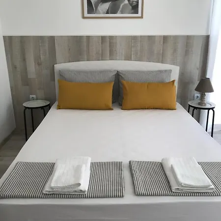 Otel Akra *