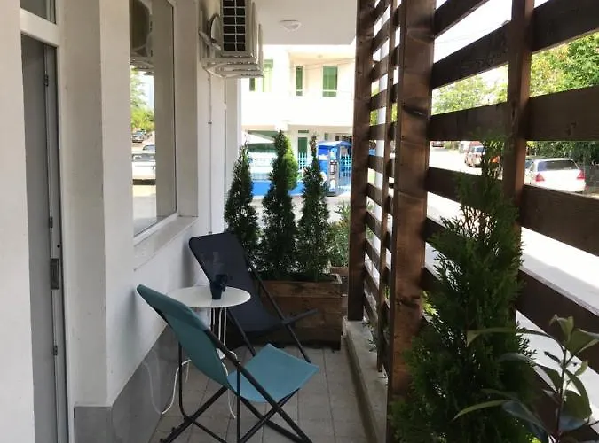 酒店 Akra 切尔诺莫雷茨