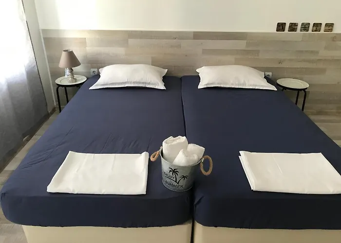 酒店 Akra 切尔诺莫雷茨